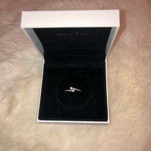 Pandora Ring